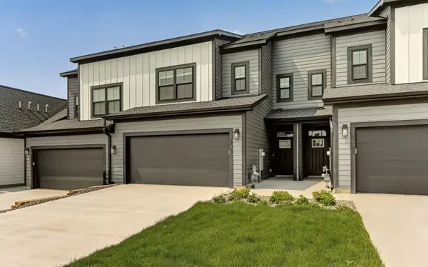 2727 Bentgrass Road NW, Rochester, MN 55901