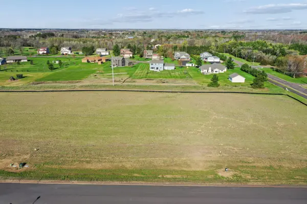 39188 Everton AVE, North Branch, MN 55056