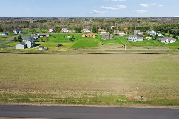 39060 Everton AVE, North Branch, MN 55056