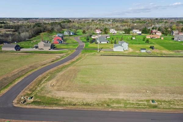 39016 Everton AVE, North Branch, MN 55056