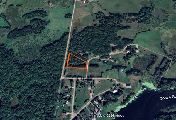 000 Mid-River RD, Pine City, MN 55063