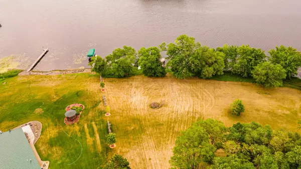 000 Mid-River RD, Pine City, MN 55063
