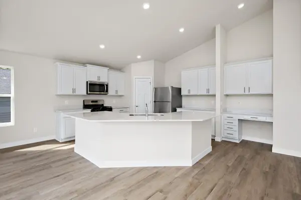 7711 Birch ST, Clear Lake, MN 55319