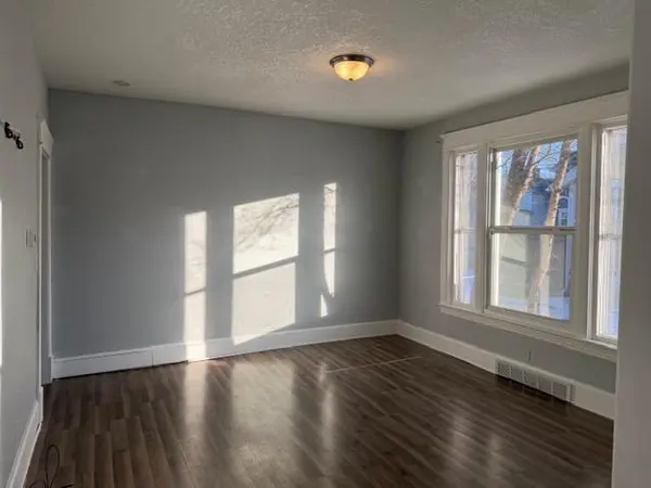 468 Bellows ST, Saint Paul, MN 55107