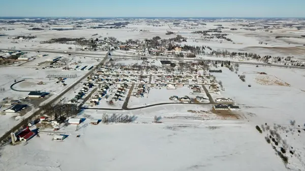 300 E 11th ST SE, Freeport, MN 56336