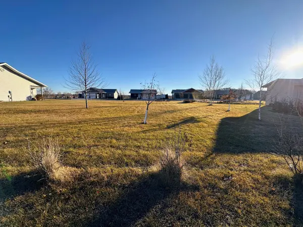 1019 7th AVE NE, Perham, MN 56573