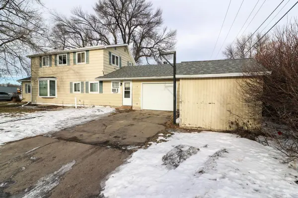 118 2nd AVE NE, Mayville, ND 58257
