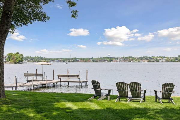 2670 Woolsey LN, Woodland, MN 55391
