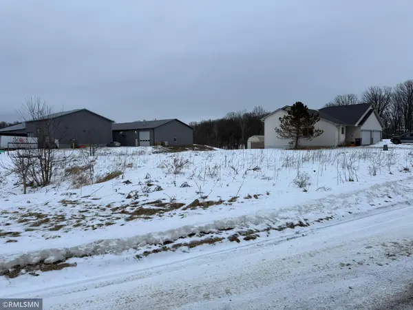 W1100 Cardinal DR, Spring Valley, WI 54767