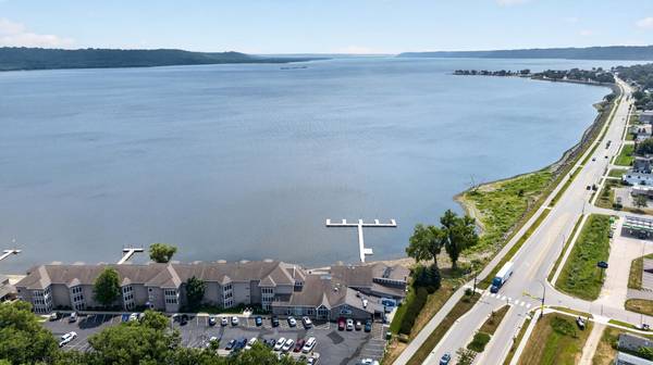 1702 N Lakeshore DR #3, Lake City, MN 55041