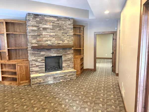 13794 Bluestem CT #Entire Bldg, Baxter, MN 56425