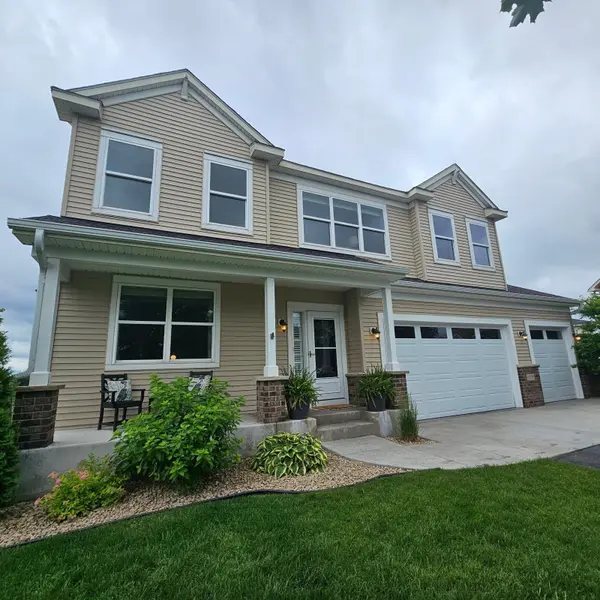 19727 Hazel Nut CT, Lakeville, MN 55044