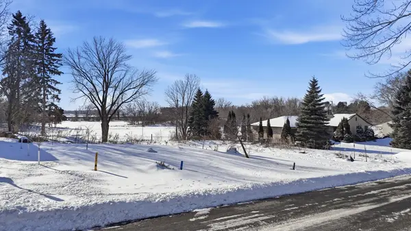 782 Randy AVE, Shoreview, MN 55126