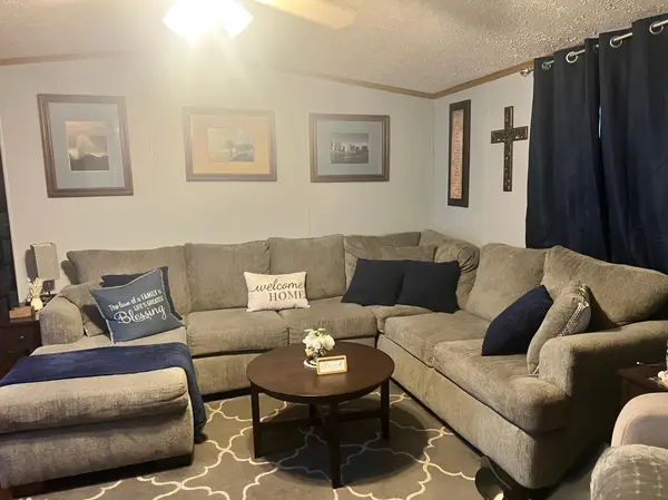 2004 Round Table RD, North Mankato, MN 56003