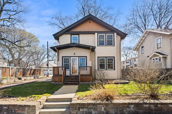 24 Wheeler ST S, Saint Paul, MN 55105