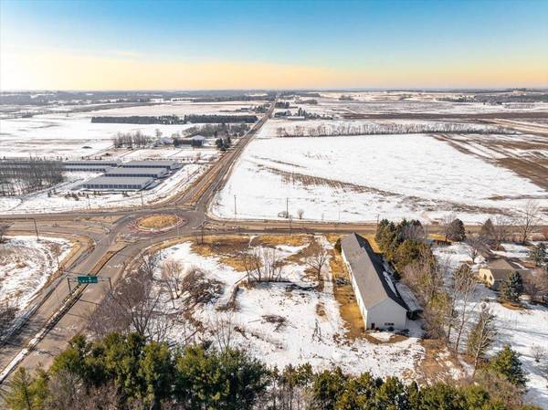 905 120th ST, Roberts, WI 54023