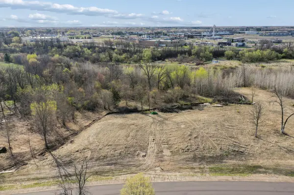5225 389th TRL, North Branch, MN 55056