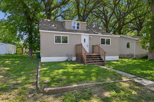 108 Maple ST, Jackson, MN 56143