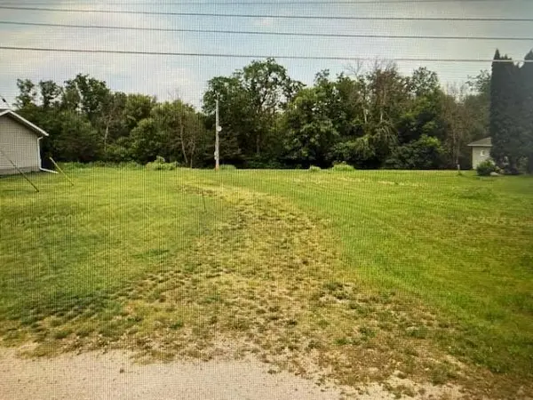 916 Jefferson DR, Zumbrota, MN 55992