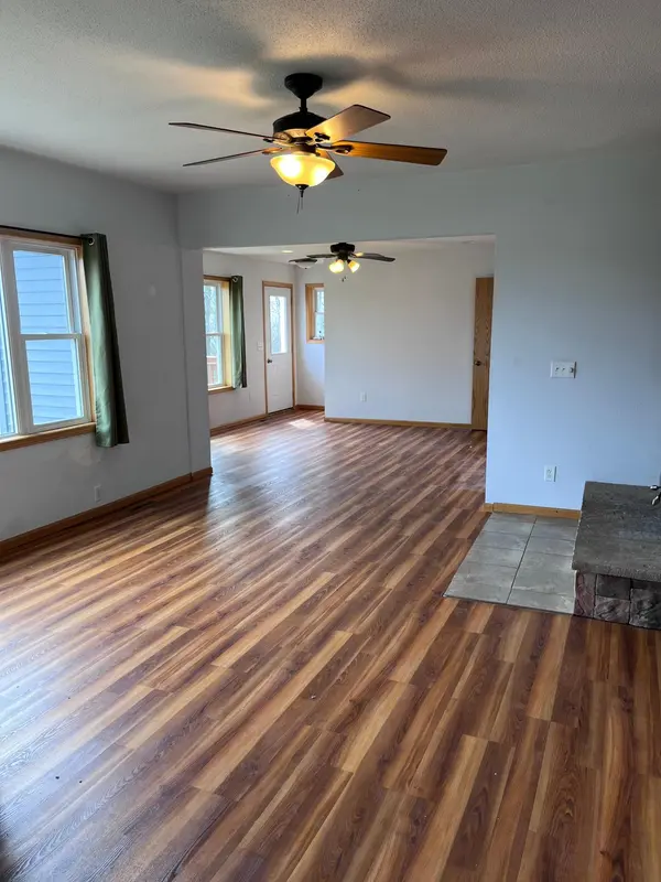 21510 430th AVE, Morris, MN 56267