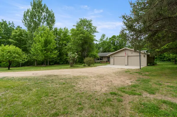 5057 County 40 NW, Hackensack, MN 56452