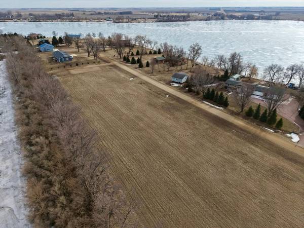 2 Lime Lake DR, Avoca, MN 56114