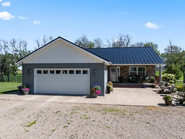 23371 650th AVE, Alden, MN 56009