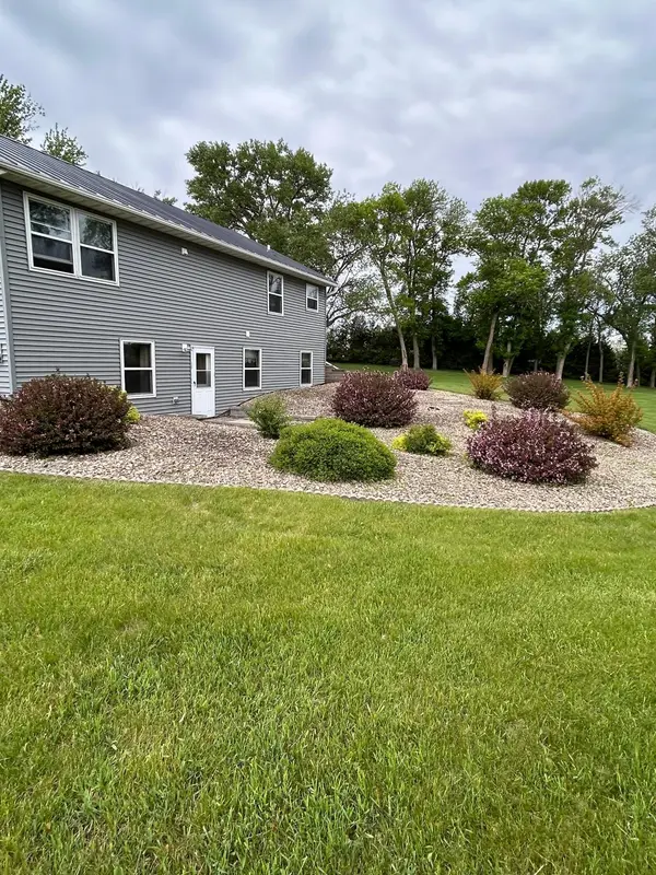 23371 650th AVE, Alden, MN 56009