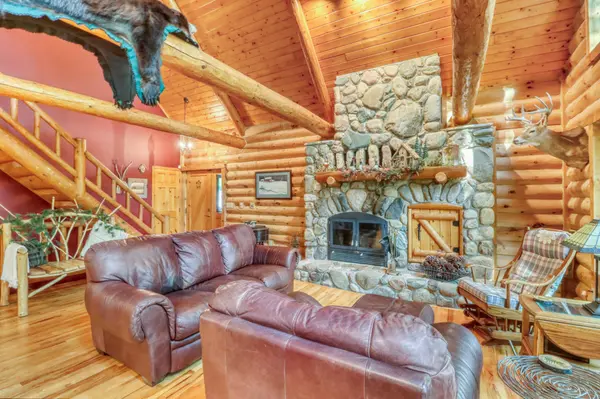 32360 SW Pickerel Lake RD, Detroit Lakes, MN 56501