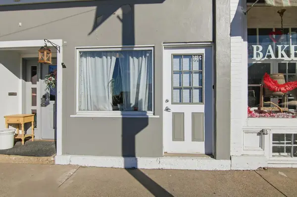 103 S Main ST, Alma, WI 54610