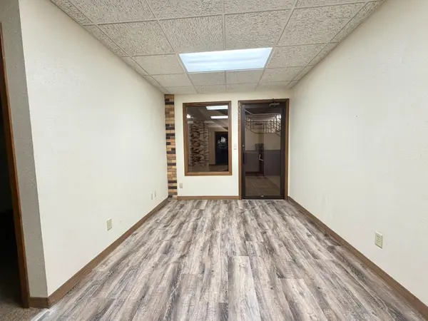 125 W Lincoln AVE #Suite 20, Fergus Falls, MN 56537