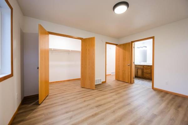524 3rd ST NW, Mahnomen, MN 56557
