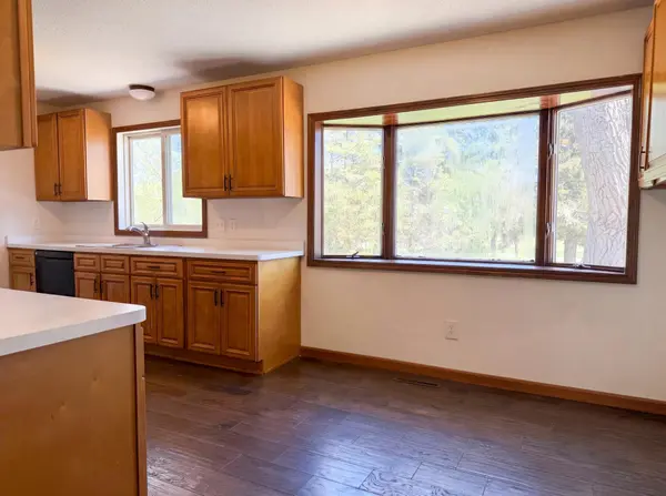18817 Kenwood TRL, Lakeville, MN 55044
