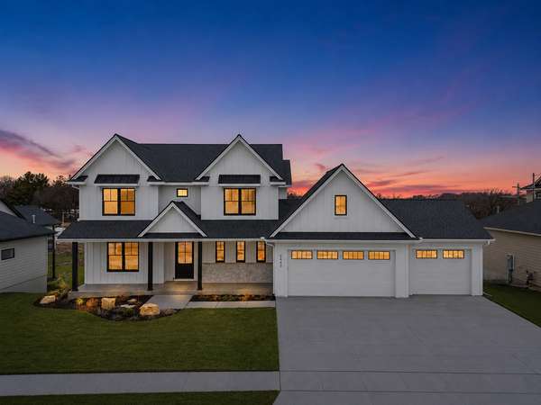 2643 Timber Oaks RD SW, Rochester, MN 55902