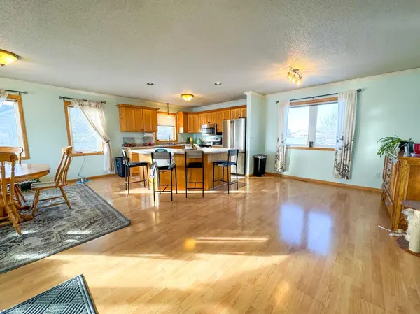 1124 Garnet BLVD, Detroit Lakes, MN 56501
