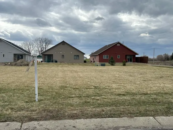 1527 Ranger Drive N, Glencoe, MN 55336