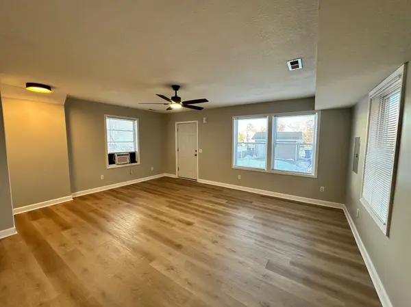 629 Oak ST SE, Minneapolis, MN 55414