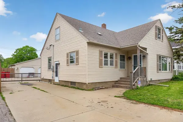 305 N Mantorville AVE, Kasson, MN 55944
