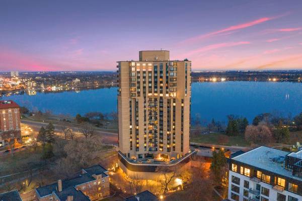 2950 Dean Pkwy #1903-4, Minneapolis, MN 55416