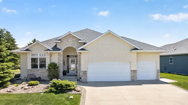 4063 Autumn Lake CT SW, Rochester, MN 55902