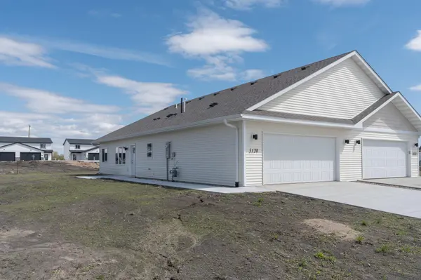3120 Noble DR, Mankato, MN 56001