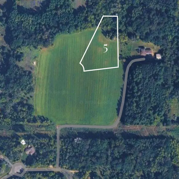 157 (Lot 5) Glen Oaks DR, River Falls, WI 54022