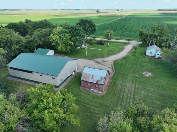 6045 50th AVE NW, Montevideo, MN 56265