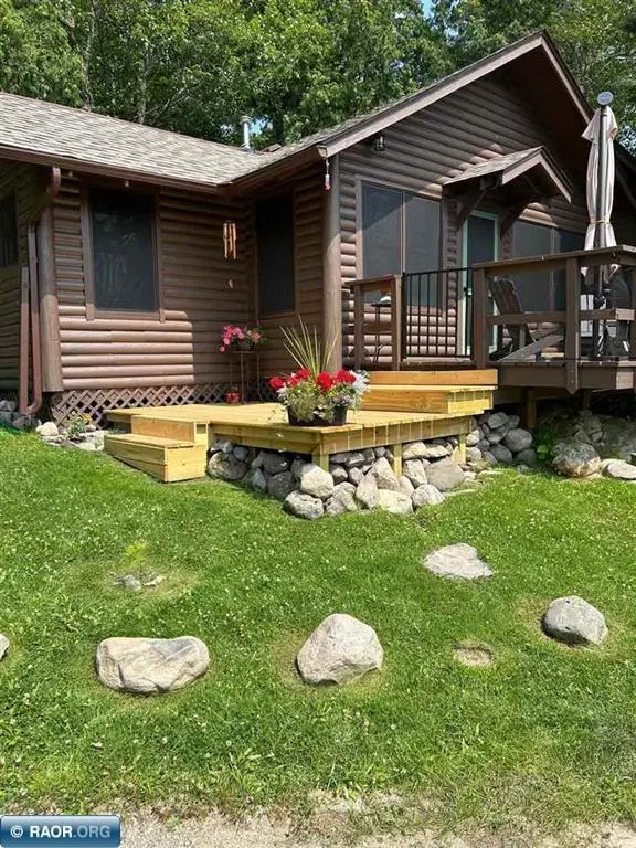 2903 Chaps RD, Cook, MN 55723