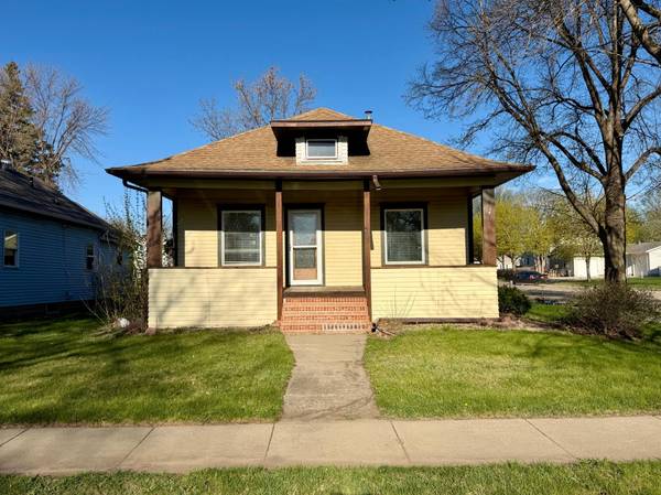 631 N Cedar ST, Luverne, MN 56156