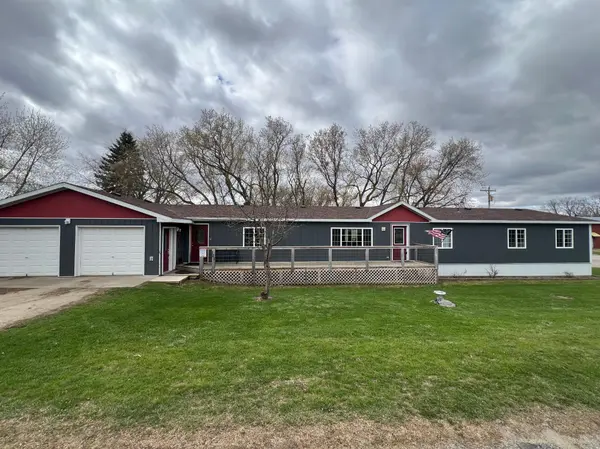 121 3rd ST, Bluffton, MN 56518