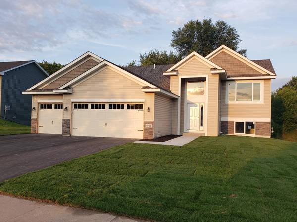 13077 11th AVE S, Zimmerman, MN 55398