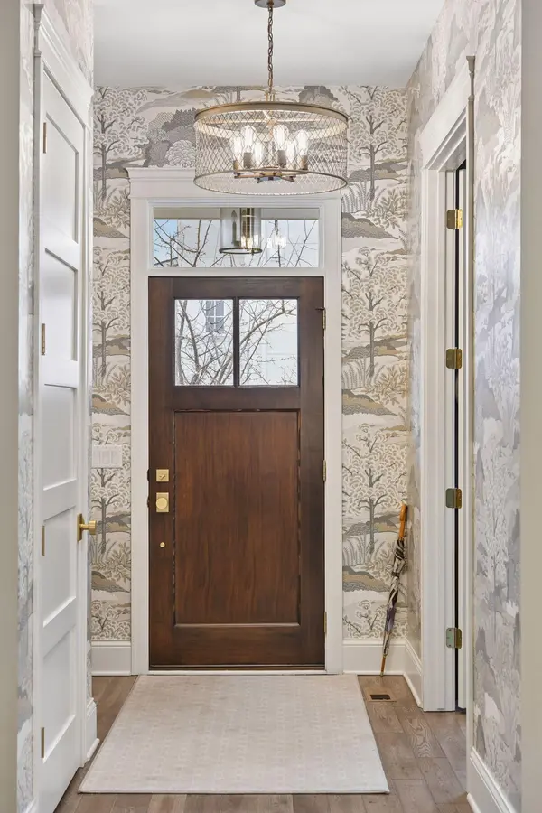 4900 Hawthorne CT, Edina, MN 55436