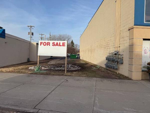 134 Lake ST N, Forest Lake, MN 55025