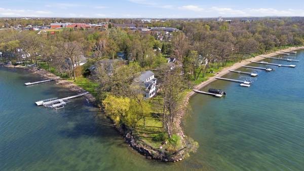 611 N Shore DR, Detroit Lakes, MN 56501
